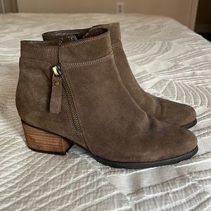 Blondo waterproof bootie